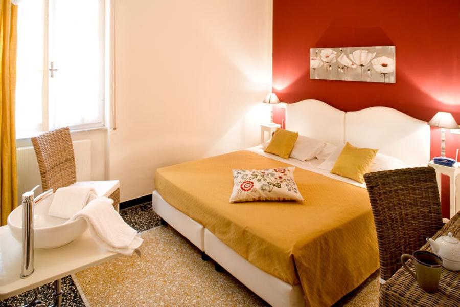 Hotel Gabbiano Alassio Buitenkant foto