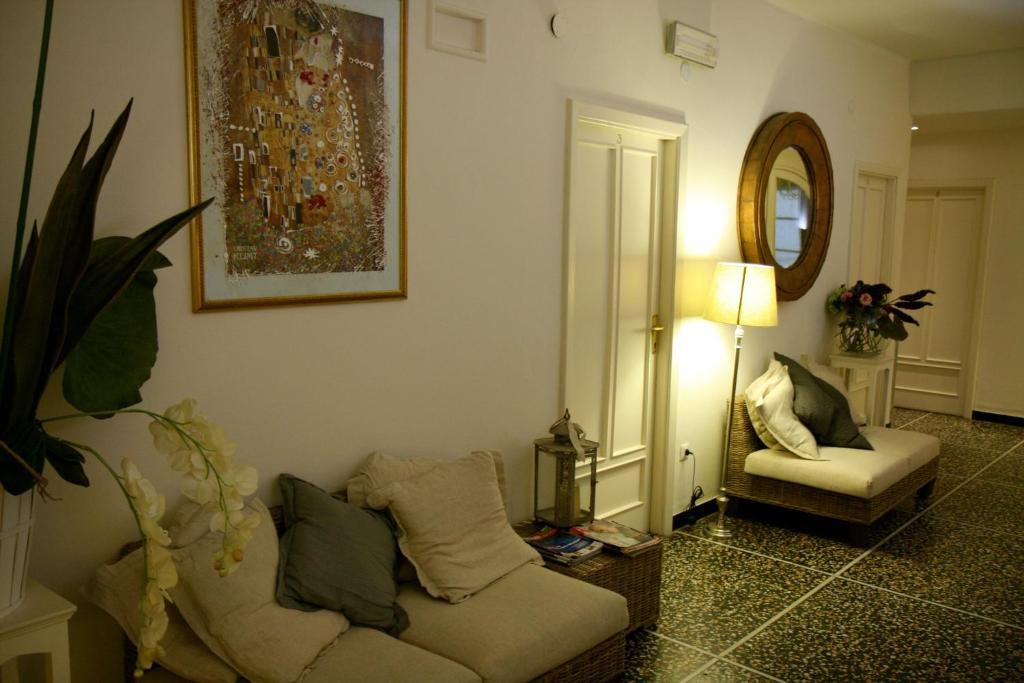 Hotel Gabbiano Alassio Buitenkant foto