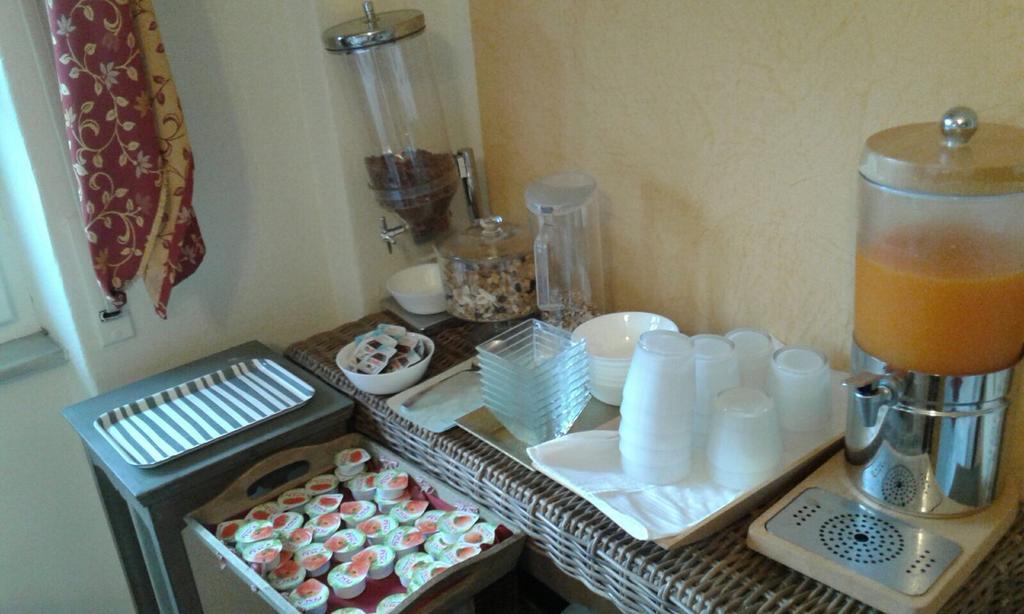 Hotel Gabbiano Alassio Buitenkant foto